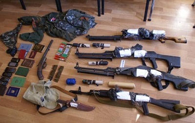 В Мариуполе задержали еще трех членов банды Чечена, финансировавшей ДНР за счет грабежей