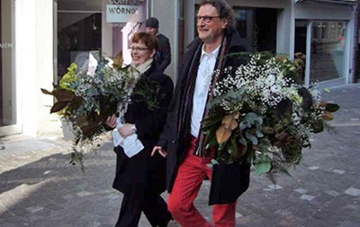 В Швейцарии мэра отстранили от должности за фотосессию в голом виде