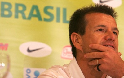 Новый тренер сборной Бразилии не вызвал Бернарда на товарищеские матчи