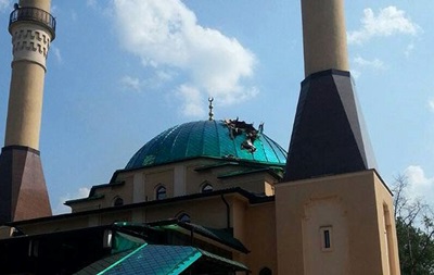 В Донецке снаряды попали в здание грузинского консульства и мечеть