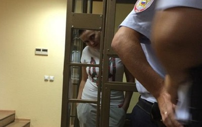 Суд у Воронежі оголосив перерву, Савченко обурена матеріалами слідства - адвокат 