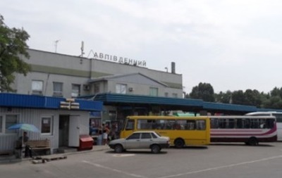 Из Донецка в сторону Мариуполя смогли выехать лишь два автобуса 