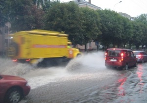 наводнение в Луцке - Ущерб от наводнения в Луцке составил не менее 4,5 млн грн