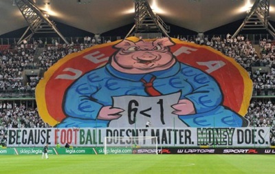 UEFA оштрафував Легію за саркастичний банер