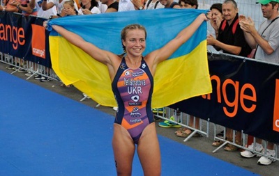 Украинка, опередив россиянок, победила на этапе Кубка мира по триатлону