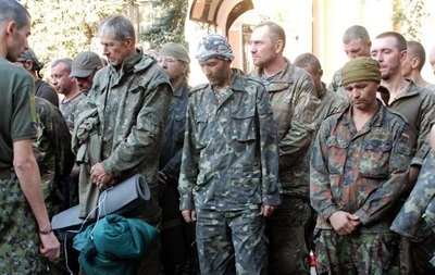 Сепаратисты сообщают, что обмен пленными с Киевом перенесли на четверг
