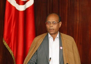 Президент Туниса призвал граждан отказаться от протестов на полгода