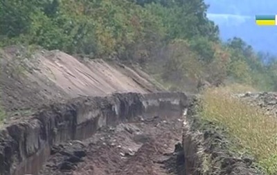 В Винницкой области пограничники копают противотанковые рвы