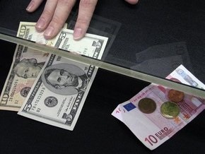 Доллар падает к евро и иене