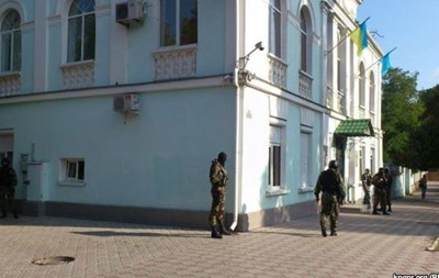 В Симферополе проводят обыск здания Меджлиса