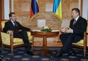 Медведев: ЧФ РФ будет не только обеспечивать безопасность, но и развивать Севастополь