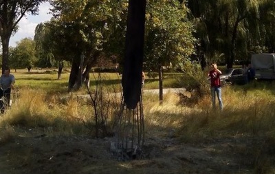 У Маріуполі підірвали стовп поряд з українськими силовиками - ЗМІ