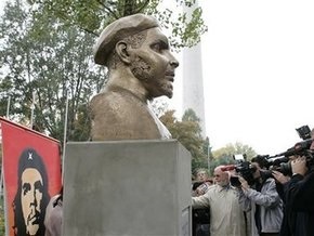 Первый в Европе памятник Че Геваре открыт в Вене