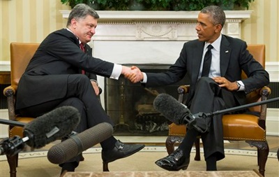 Америка зараз разом з людьми в Україні – Обама