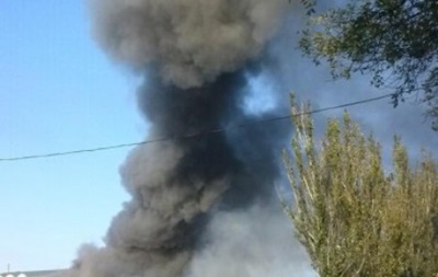 У Донецьку під обстріл потрапила фабрика, пошкоджені житлові будинки