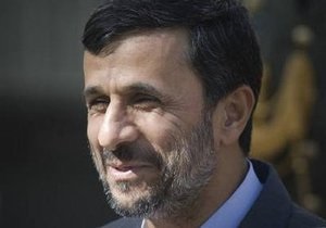 Ахмадинеджад приказал начать дообогащение урана в Натанзе