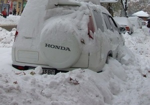 На дорогах Украины остается сложная обстановка