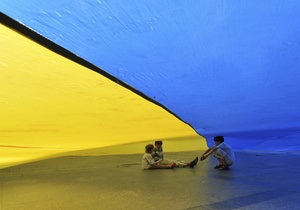 22 года назад в Киеве официально подняли сине-желтый флаг