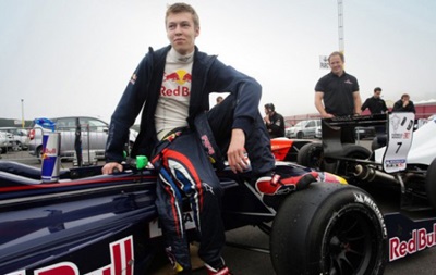 Формула-1: Российский гонщик заменит Феттеля в Red Bull со следующего сезона