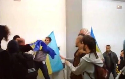 Выставка о Донбассе в Испании: студенты подрались с украинцами - СМИ
