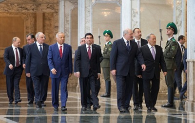 На саммите СНГ в Минске приняли 15 документов