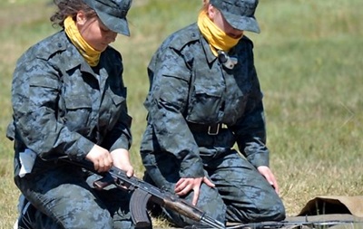 В Україні пропонують створити жіночий батальйон