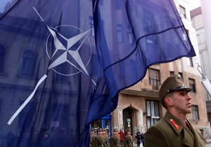 Опрос: 60% украинцев - против вступления в НАТО
