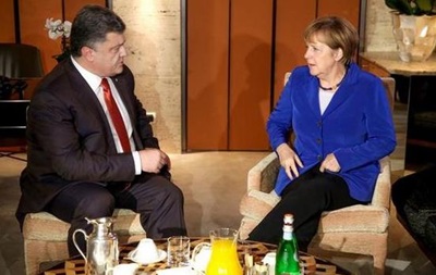 Порошенко в Мілані зустрівся з Меркель