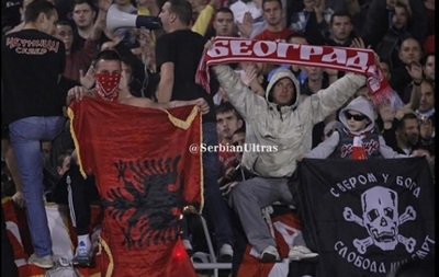 Фанаты Црвены Звезды сожгли флаг Албании по ходу матча с Партизаном