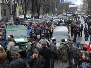 Корреспондент: Массовые протесты украинцев грозят взорвать страну