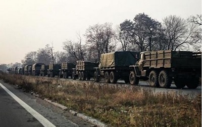 Возле Донецка замечена колонна военных грузовиков