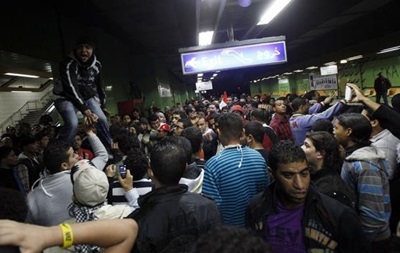 У метро Каїра вибухнула бомба, є постраждалі