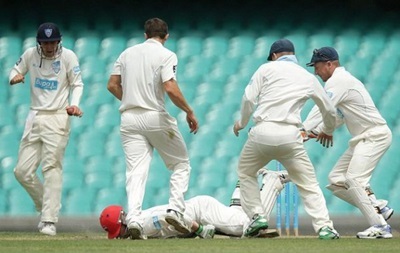 Австралійський гравець у крикет помер від удару м ячем у голову