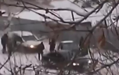 В Донецке среди бела дня похитили семью 