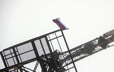 На вышке в Одесской области вывесили российский флаг