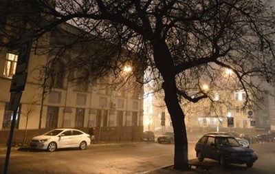 В квартирах киевлян начали отключать свет