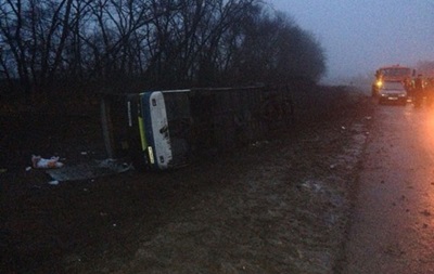 Під Полтавою в аварію потрапив автобус з переселенцями з Донбасу