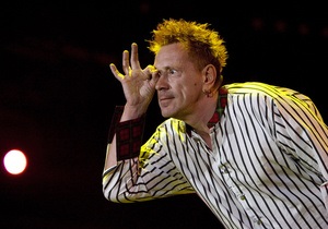 Рисунки солиста Sex Pistols будут исследовать как доисторическую наскальную живопись