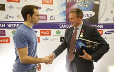 Престижный турнир Звезды шеста перенесен из Донецка в Киев