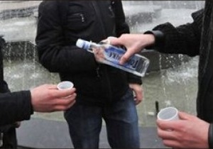 Комиссия по морали: Украинец выпивает 20 литров спирта в год