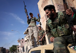 Глава ПНС призвал НАТО защитить Ливию от остатков сил Каддафи