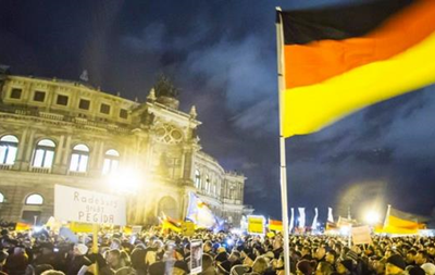 У Німеччині близько 100 тисяч людей виступили проти антиісламського руху