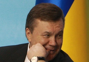 Янукович и Азаров поздравили детей с праздником
