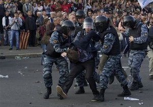 Сотни людей остаются в полиции в день инаугурации Путина
