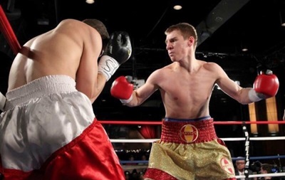 Бокс: Перспективный украинец Голуб нокаутировал американца в первом раунде