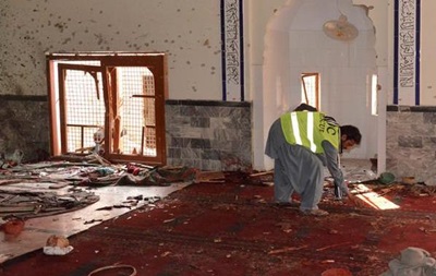 Более 60 человек погибли при взрыве мечети в Пакистане