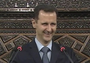 Президент Сирии впервые с начала волнений вышел к своим сторонникам