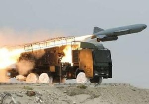 Иран провел испытания ракет класса земля-море