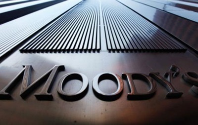 Moody s понизило рейтинги более 10 банков в России