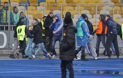Стала известна причина беспорядков на трибуне во время матча Динамо – Генгам